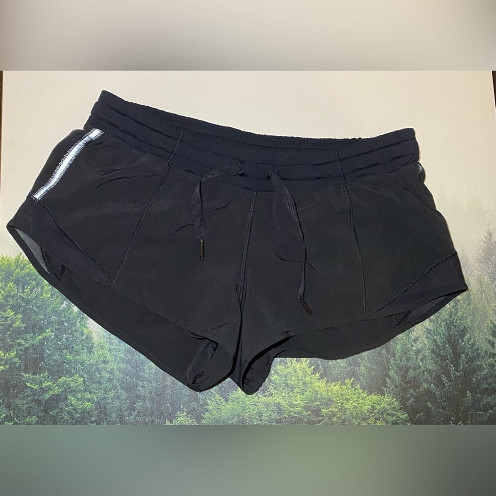 Lululemon Hotty Hot Short